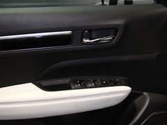 2016款 2.5L 四驱舒适运动版