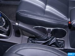 2016款 双擎 1.8L CVT旗舰版