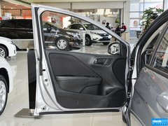 2016款 1.5L CVT 风尚版
