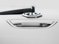 2015款 1.5L 自动 精英型