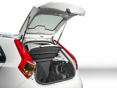 2015款 1.5L 自动 精英型