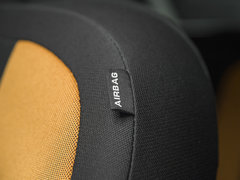 2015款 1.5L 自动 精英型