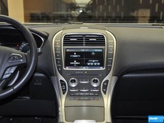 2015款 2.0T 四驅尊雅版