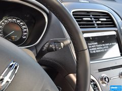 2015款 2.0T 四驅尊雅版
