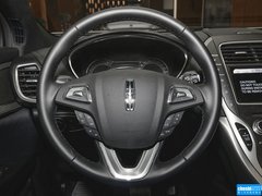 2015款 2.0T 两驱尊享版