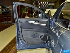 2015款 2.0T 两驱尊享版