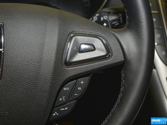 2015款 2.0T 两驱尊享版