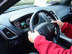 2015款 2.0T 两驱尊享版