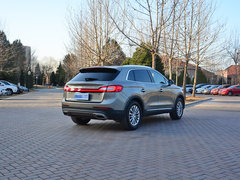 2015款 2.0T 两驱尊享版