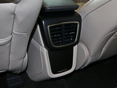 2015款 2.0T 两驱尊享版