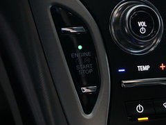 2015款 2.0T 两驱尊享版