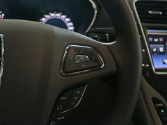 2015款 2.0T 两驱尊享版
