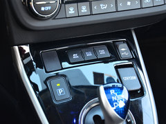 2016款 雷凌 双擎 1.8HV CVT豪华版