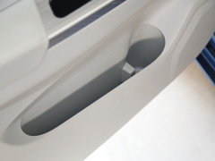 2016款 1.6L CVT尊贵型