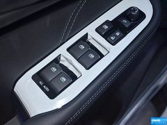 2016款 2.5i 运动导航版