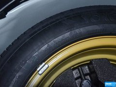 2016款 2.5i 运动导航版