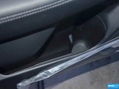 2016款 2.5i 运动导航版