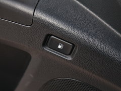 2016款 1.6L 自动尊贵型