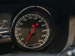2016款 1.6L 自动尊贵型