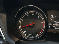 2016款 1.6L 自动尊贵型