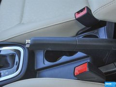 2016款 1.6L 自动尊享型