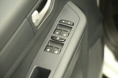 2016款 2.8T 两驱超豪华款JE493ZLQ4CA