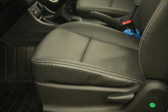 2016款 2.8T 两驱超豪华款JE493ZLQ4CA
