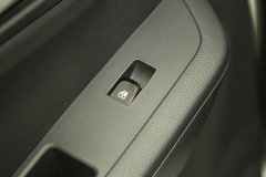 2016款 2.8T 两驱超豪华款JE493ZLQ4CA