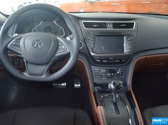2015款 2.0T 自动豪华版