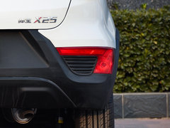 2015款 1.5L 手动标准版