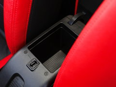 2015款 1.5L 自动豪华版