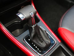 2015款 1.5L 自动豪华版