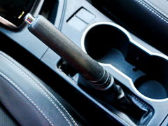 2016款 雷凌 双擎 1.8HV CVT豪华版