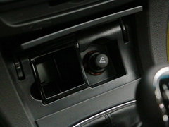 2017款 三厢百万款 1.5L 手动豪华型