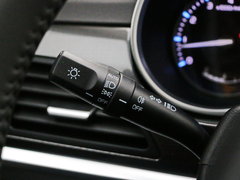 2017款 三厢百万款 1.5L 手动豪华型