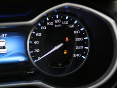 2017款 三厢百万款 1.5L 手动豪华型