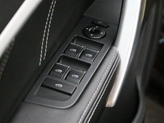 2017款 三厢百万款 1.5L 手动豪华型