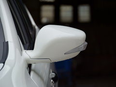 2016款 1.0L 增程式 精英版