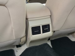 2016款 1.0L 增程式 精英版