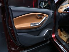 2016款 1.5T 手动凯旋版