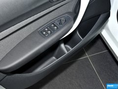 2016款 118i 都市设计套装