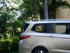 2016款 1.5L 手动豪华型7座