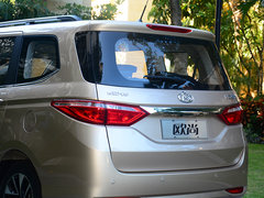2016款 1.5L 手动豪华型7座