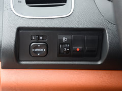 2016款 1.5L 手动精英型国V