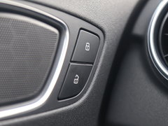 2016款 30 TFSI Sportback S Line运动版