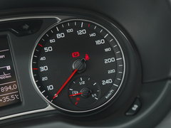 2016款 30 TFSI Sportback S Line运动版