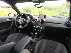 2016款 30 TFSI Sportback S Line运动版