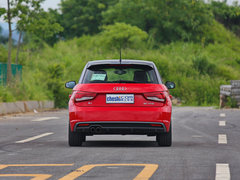 2016款 30 TFSI Sportback S Line运动版