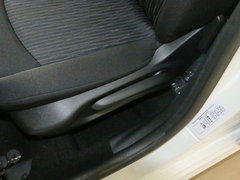 2016款 爱丽舍1.6L 手动时尚型