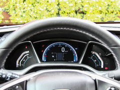 2016款 220TURBO 自动尊耀版